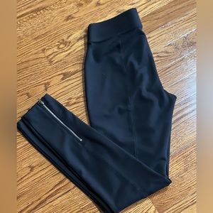 Old Navy Super Skinny Legging with Back Ankle Zipper